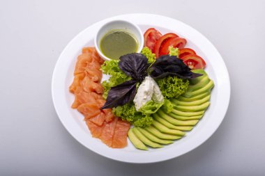 Karidesli taze salata.