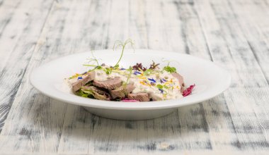 sebze ve otlar taze et