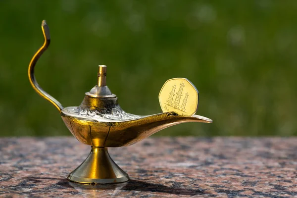 Lámpara Mágica Aladdin Moneda Fils Emiratos Árabes Unidos Con Plataformas — Foto de Stock