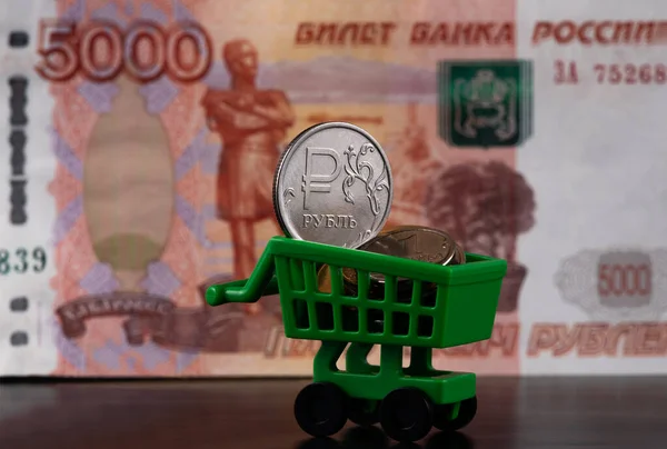 Orosz Rubel Érme Orosz Rubel Szimbólummal 5000 Rubel Bankjegy — Stock Fotó