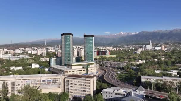 Almaty Kazakistan 2023 Veduta Aerea Della Più Grande Città Kazaka — Video Stock