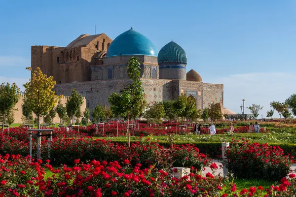Türkistan, Kazakistan, 10.01.2023 Türk dünyasının kalbi Kazakistan 'daki Khoja Akhmet Yassawi' nin ünlü ortaçağ mozolesi.