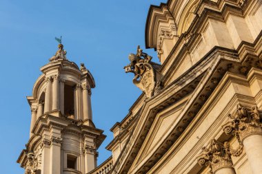 St. Agnes Bazilikası 'nın bir parçası 1653-1655 yılları arasında Roma Piazza Navona' da inşa edildi.