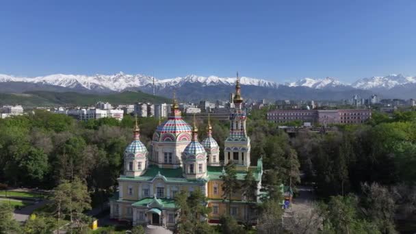 1907 Kazak Şehri Almaty Bir Bahar Akşamı Inşa Edilen Ortodoks — Stok video