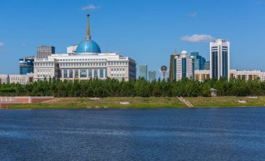 Astana, Kazakistan, 06.19, 2017. Başkent Kazakistan 'ın merkezi manzarası, Asana şehri, başkanlık konutu Akorda