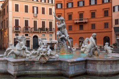 Piazza Navona, Roma 'daki Antik Neptün Çeşmesi