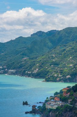 Güney İtalya 'daki Salerno Körfezi kıyılarının havadan görünüşü