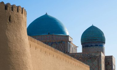Türk dünyasının kalbi Kazakistan 'daki Khoja Akhmet Yassaui' nin ortaçağ mozolesi.
