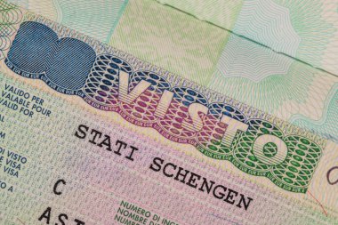schengen vizesi ile pasaport sayfası