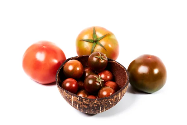 Komposition Mit Ganzen Roten Tomaten Isolieren Tomate Auf Weißem Hintergrund — Stockfoto