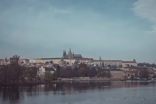 Vista Hradcani Olhando Longe Centro Praga Dia Ensolarado Quente Outono — Fotografia de Stock