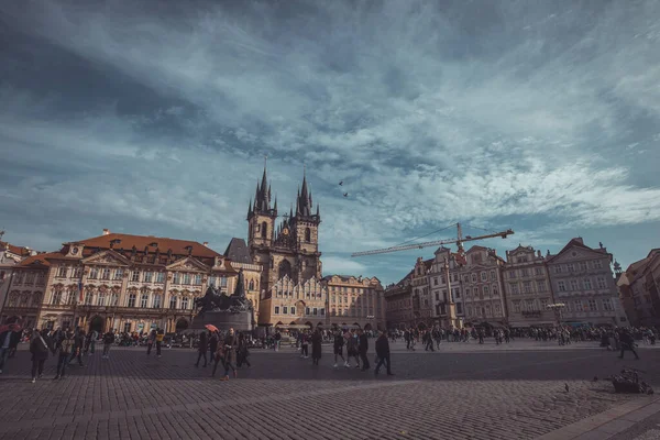 Centrální Náměstí Praze Velký Otevřený Prostor Praze Česká Republika Přeplněném — Stock fotografie