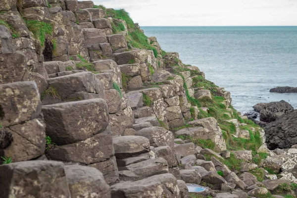 Detail Šestiúhelníkových Kamenů Nebo Pilířů Giants Causeway Severním Irsku Majestátní — Stock fotografie