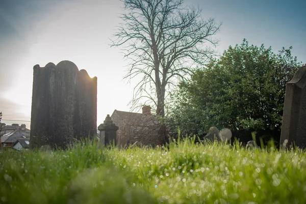 Graveyard Cemetery Drogheda Early Morning Hours Sun Just Rising Low — Stock Photo, Image