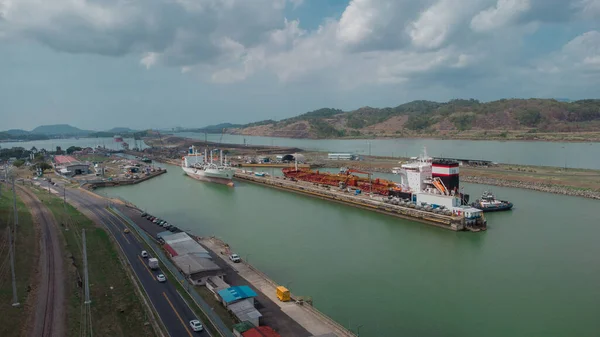 Bateau Passant Pedro Miguel Écluses Panama Célèbre Raccourci Canal Amérique — Photo