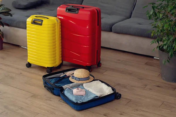 Travel Concept Suitcases Home Living Room Holiday Vacation Traveling Abroad — Stock Photo, Image
