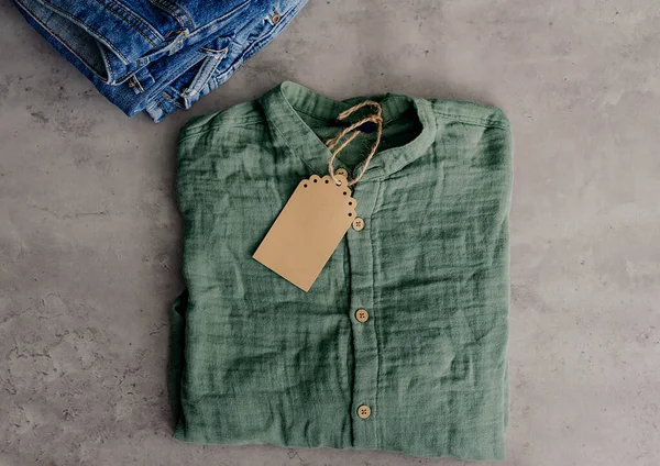 Идея Гардероба Круговая Мода Экологически Чистые Устойчивые Покупки Thrifting Магазин — стоковое фото