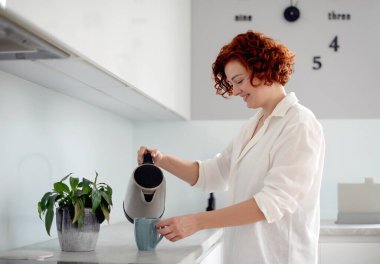 sabah kahve içme kız