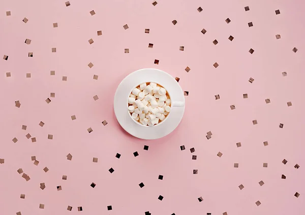 Keramiktasse Mit Heißem Kaffee Steht Auf Rosa Hintergrund — Stockfoto