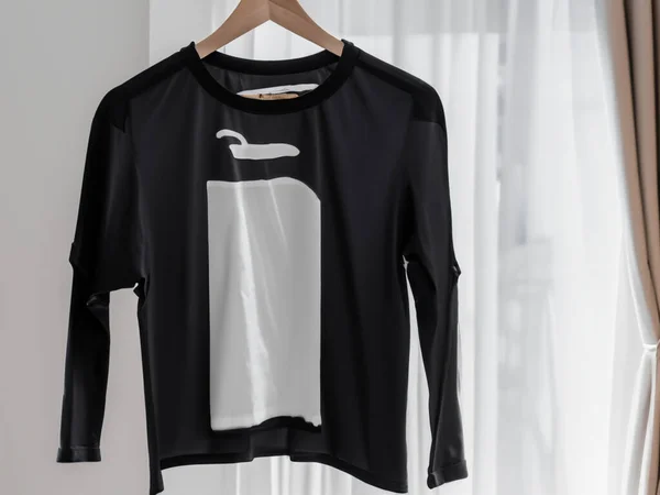 Camiseta Realista Maqueta Jalá Camiseta Blanco Negro Percha Maqueta Diseño —  Fotos de Stock