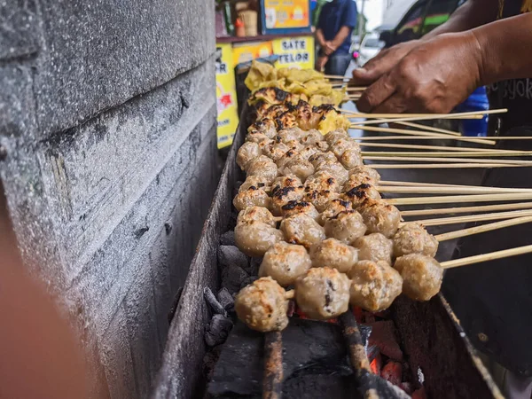 Grilled Meatballs Traditional Street Local Food Indonesia Manufacturing Process Grilled — Stock Photo, Image