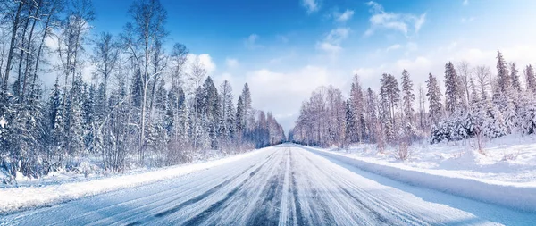 Όμορφη Θέα Του Άδειου Επαρχιακού Χιονισμένου Δρόμου Τοπίο Τοπίου — Φωτογραφία Αρχείου