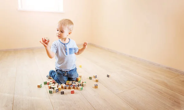 Little Boy Sitting Floor Indoor Playing Wooden Cubes Concept Preschool — Photo