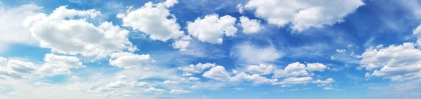 Panoramic View Sky Beautiful Cloudscape Sunny Day Simplicity Nature — Foto de Stock