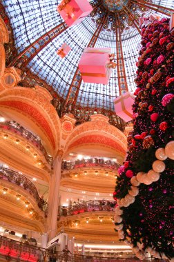 Galeria la Fayette, Paris 'te Noel (6)