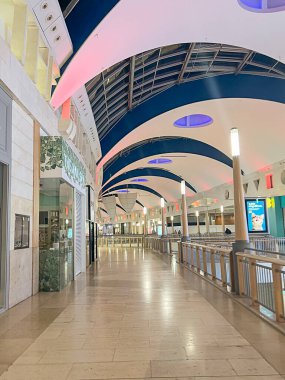 Modern alışveriş merkezleri.