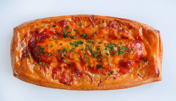 Taze fırınlanmış Sriracha mayonez sosisi, özel menü pastanesi kruvasan hamurundan yapılmış, sadece Tayland 'da sosisle dolu. 