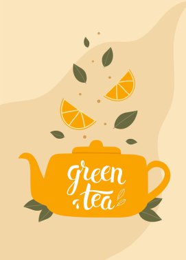 Sarı çaydanlık, limon dilimleri ve yapraklı poster şablonu. El çizimi harf metni Yeşil Çay