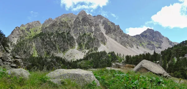 Bergslandskapet Nationalparken Aigestortes Katalonien — Stockfoto