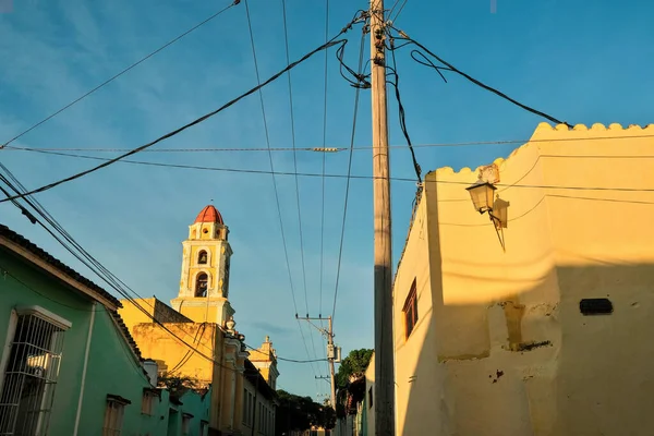 Elstolpar Och Elledningar Trinidad Kuba — Stockfoto