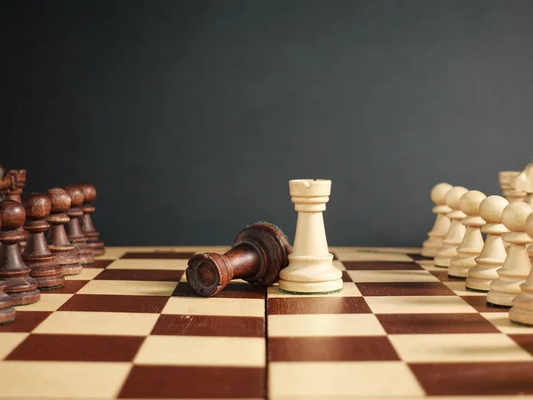 Шаховий Хід Обличчям Обличчя Шаховій Дошці Перемога Чорних Шахів Втрата — стокове фото