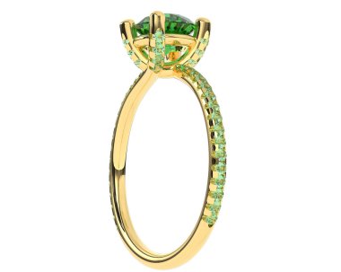 Beyaz arkaplanda izole edilmiş değerli halka     