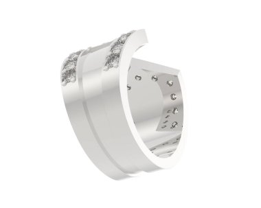 Nişan yüzüğü beyaz arkaplanda izole edildi