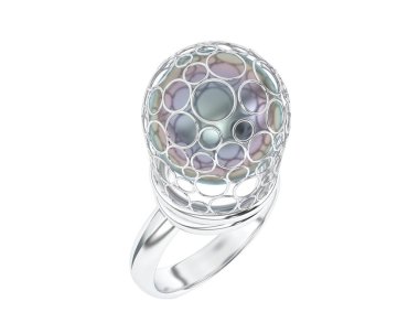 Güzel nişan yüzüğü arka planda izole edildi. 