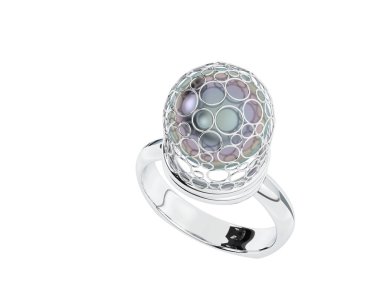 Güzel nişan yüzüğü arka planda izole edildi. 