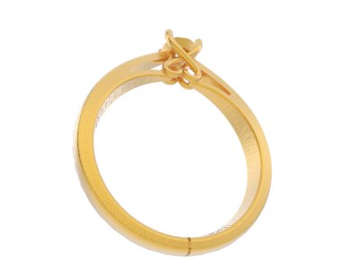 Güzel nişan yüzüğü arka planda izole edildi. 