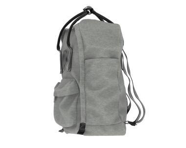 Beyaz bir arka plan üzerinde izole sırt çantası