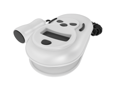 Beyaz arka planda beyaz elektrikli su ısıtıcısı