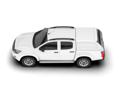 Boş beyaz arkaplanı olan beyaz araba