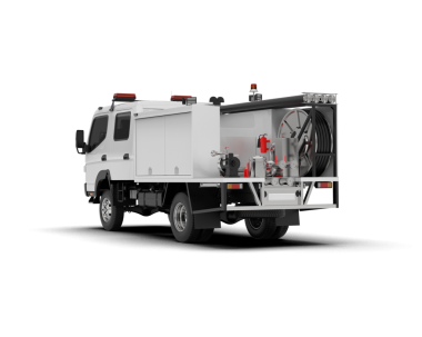 Ateşli modern kamyon