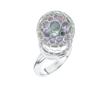 İnci kolyeli alyans. 3 boyutlu illüstrasyon. Siyah arkaplanda izole