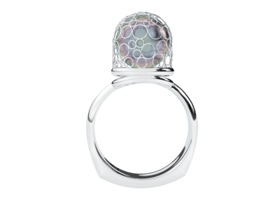 Mücevher desenli aksesuarlı yüzük beyazda izole edilmiş..