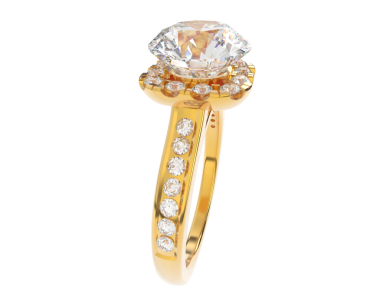 Altın nişan yüzüğü beyazda izole.