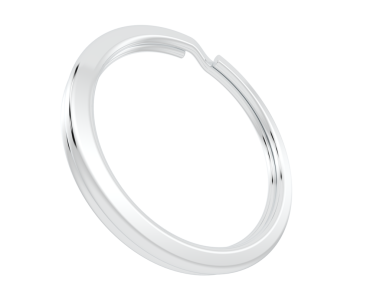 Beyaz arka plan üzerinde izole gümüş yüzük