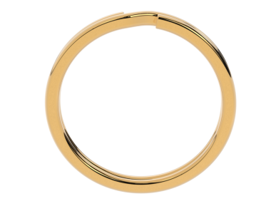 Beyaz arkaplanda izole edilmiş altın halkalar