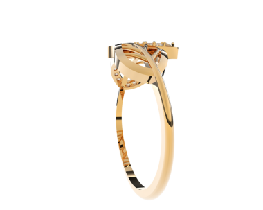 Lüks altın alyanslar, beyaz arka planda elmas ve mücevherler.